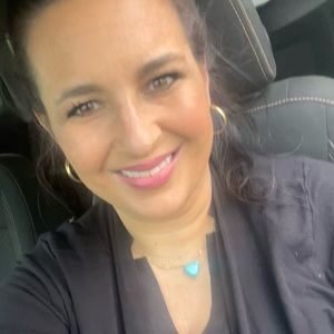 Meet your Posher, Dolores